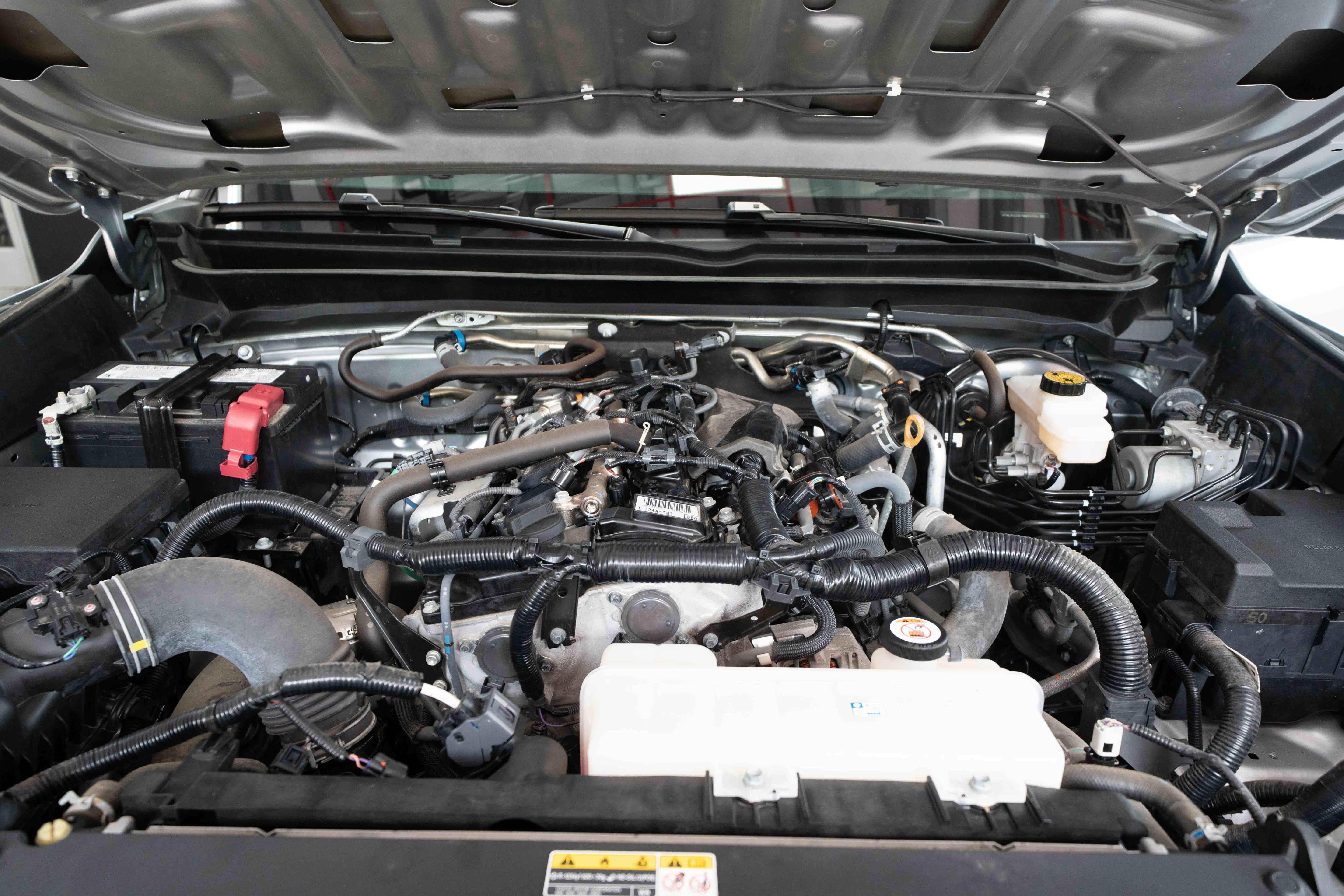 Used 2024 Toyota Tacoma SR5 AWD/4WD image 30