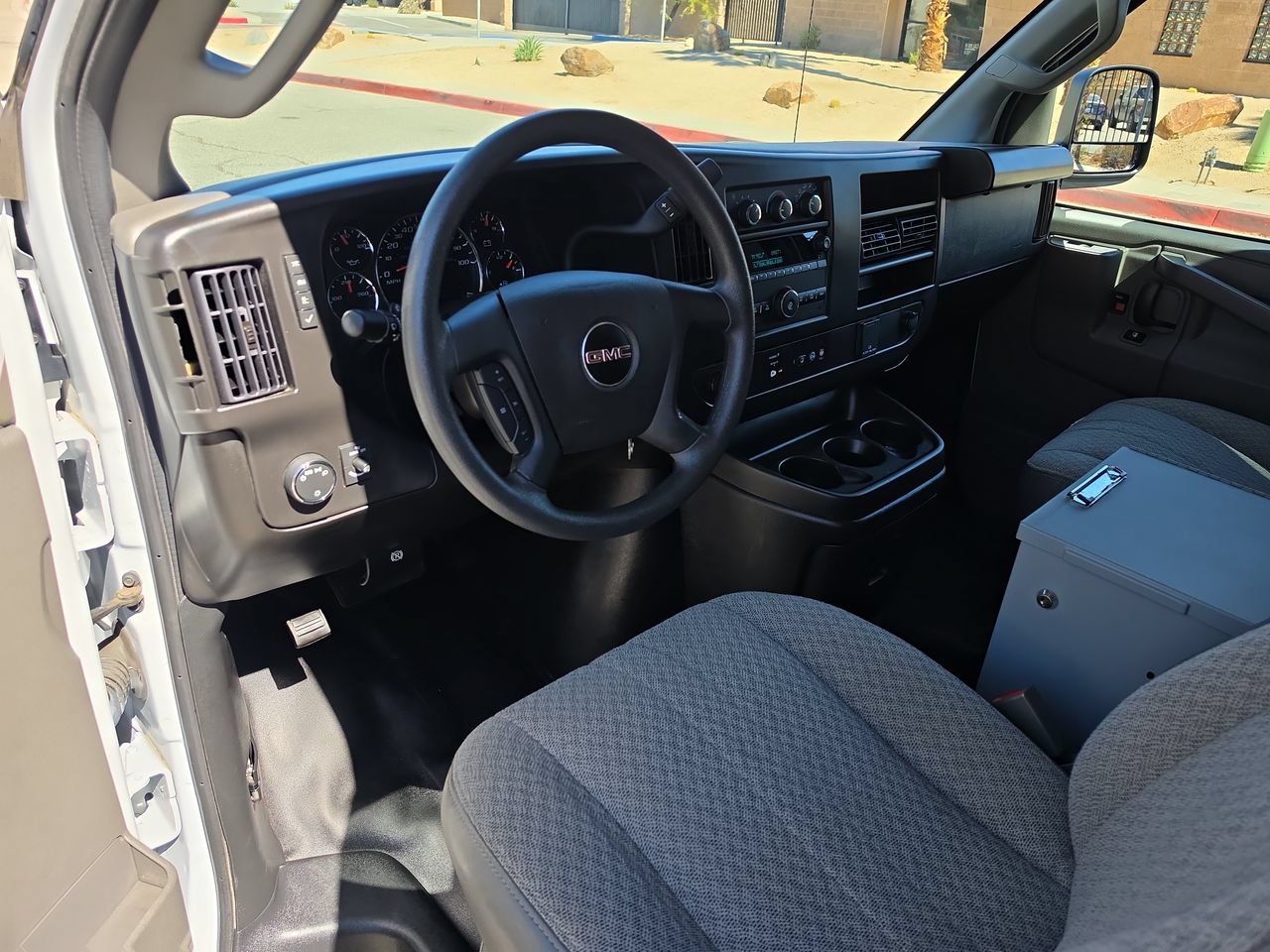 Used 2024 GMC Savana 2500 w/ Driver Convenience Package RWD image 10