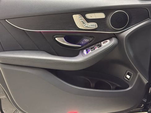 Used 2022 Mercedes-Benz GLC 300 4MATIC image 14