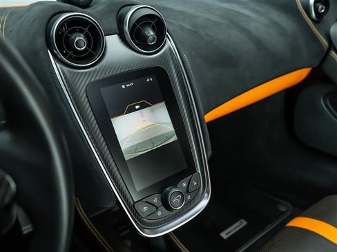 Used 2017 McLaren 570S image 31