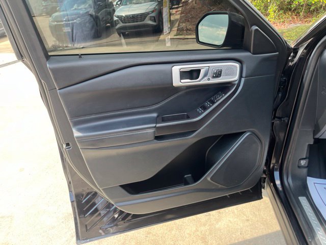 Used 2020 Ford Explorer Limited RWD image 11