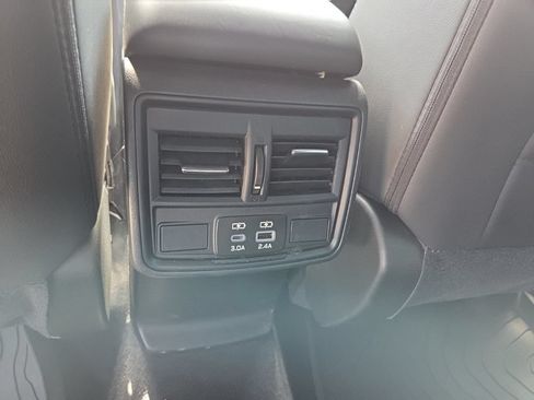 Used 2025 Subaru Forester Premium AWD/4WD image 12