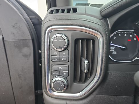 Used 2021 GMC Sierra 1500 SLE AWD/4WD image 24