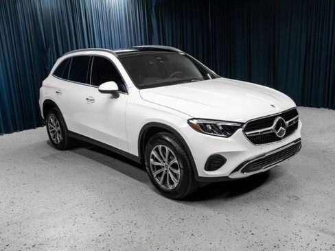 New 2026 Mercedes-Benz GLC 300 4MATIC image 3