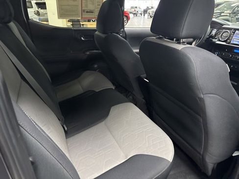 Certified 2023 Toyota Tacoma TRD Off-Road image 11