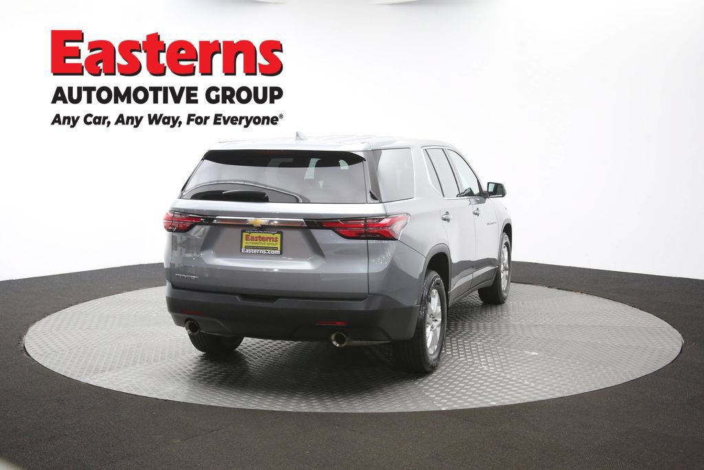 Used 2023 Chevrolet Traverse LS FWD image 39
