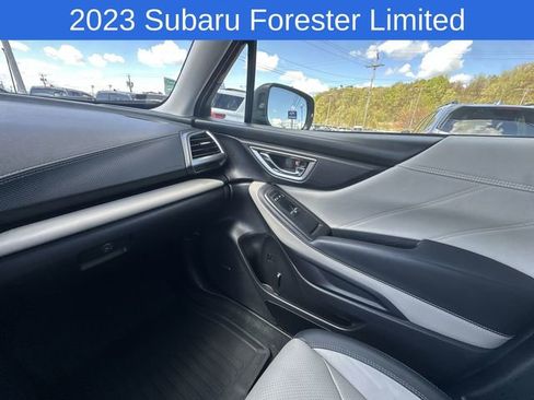 Used 2023 Subaru Forester Limited AWD/4WD image 18