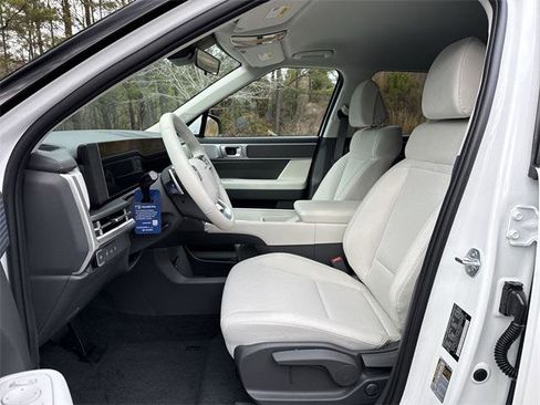 New 2026 Hyundai Santa Fe SE image 13