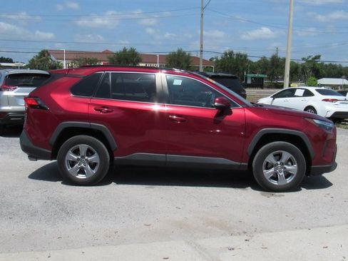 Used 2022 Toyota RAV4 XLE image 3