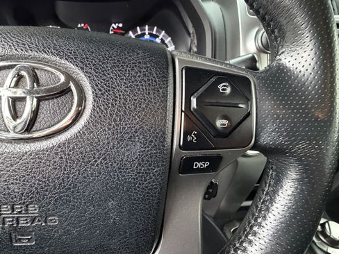 Used 2019 Toyota 4Runner SR5 AWD/4WD image 20