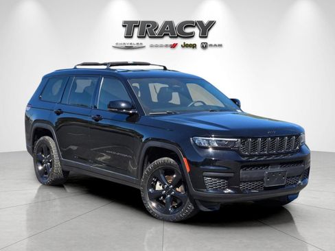 Used 2023 Jeep Grand Cherokee L Laredo AWD/4WD image 2
