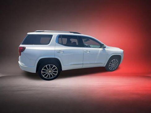 Certified 2023 GMC Acadia Denali w/ Denali Ultimate Package AWD/4WD image 9