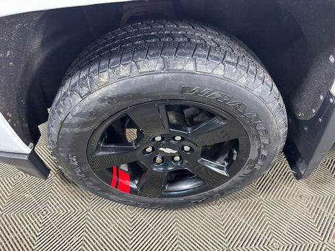 Used 2018 Chevrolet Silverado 1500 LT w/ Redline Edition image 10