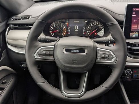 New 2025 Jeep Compass Limited image 16