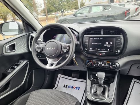Used 2024 Kia Soul LX w/ Option Group 015 image 14
