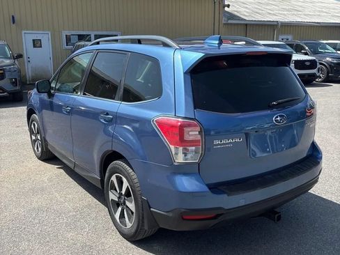 Used 2017 Subaru Forester 2.5i Limited AWD/4WD image 5