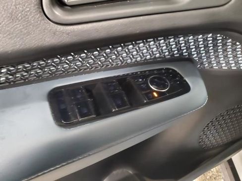 Used 2024 Nissan Ariya AWD image 21