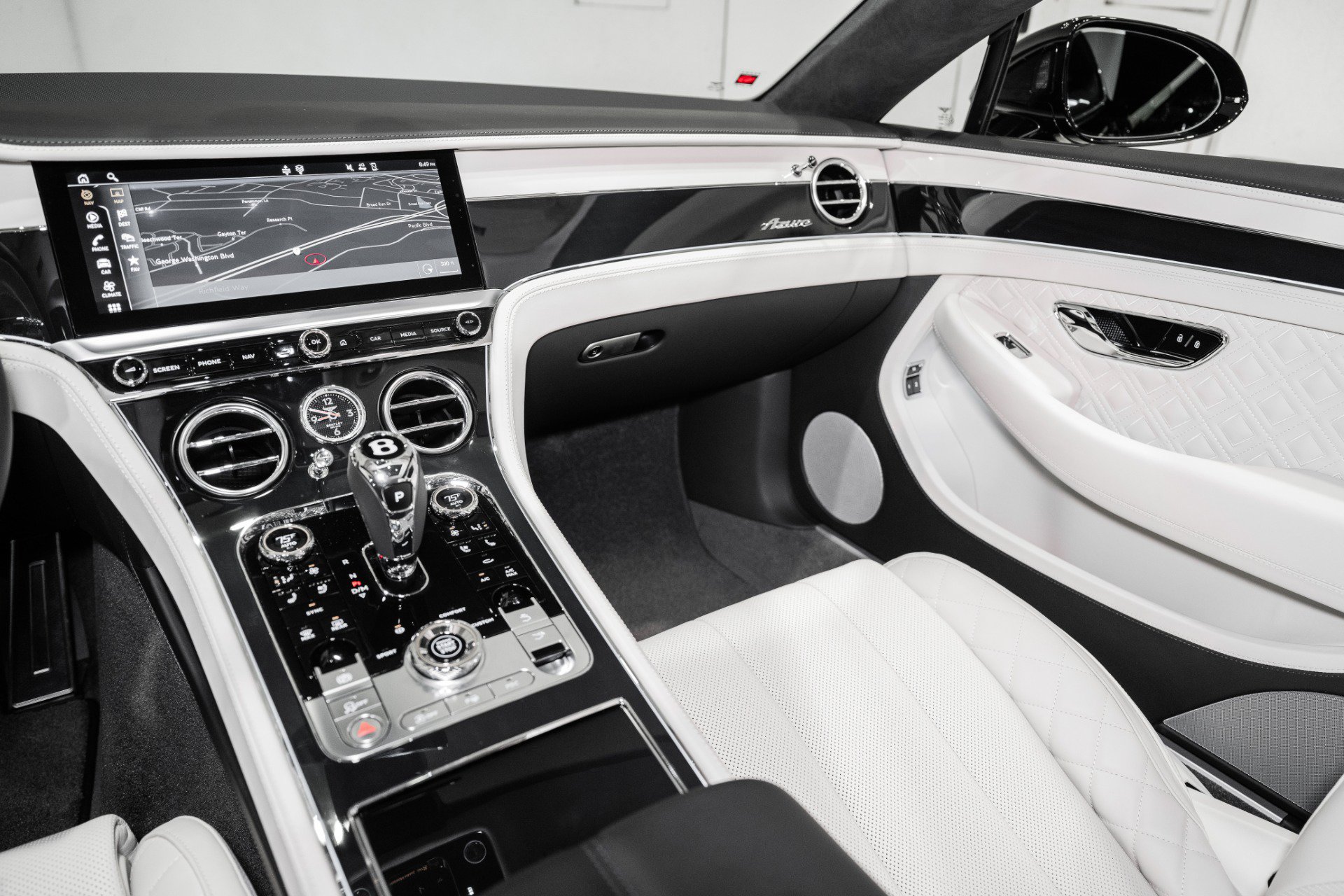 Certified 2023 Bentley Continental GT Azure AWD/4WD image 24