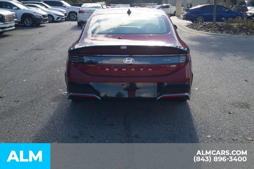 Certified 2025 Hyundai Sonata SEL FWD image 6