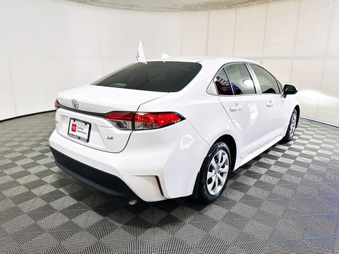 Certified 2025 Toyota Corolla LE FWD image 3