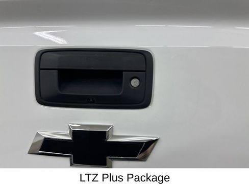 Used 2019 Chevrolet Silverado 2500 LTZ w/ Duramax Plus Package AWD/4WD image 17