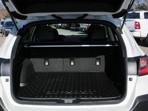 Used 2024 Subaru Outback Premium image 7