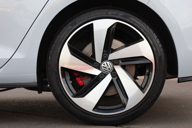 Used 2020 Volkswagen GTI SE FWD image 55