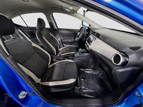 Used 2021 Nissan Versa SV image 29
