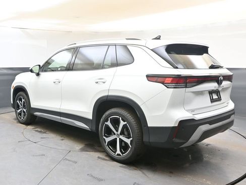 New 2026 Volkswagen Tiguan SE image 3