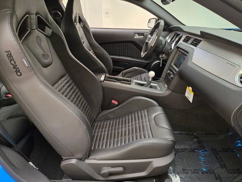 Used 2013 Ford Mustang Shelby GT500 RWD image 25
