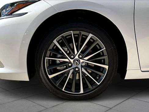 New 2025 Lexus ES 350 w/ Premium Package image 21