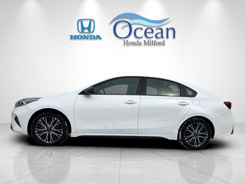 Used 2024 Kia Forte GT-Line image 2