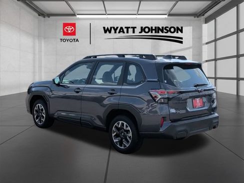 Used 2026 Subaru Forester w/ Base/Premium Plus Package AWD/4WD image 3