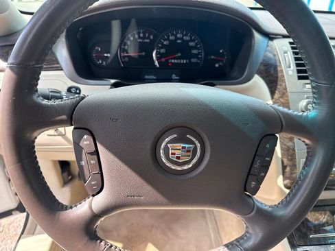 Used 2010 Cadillac DTS FWD image 26