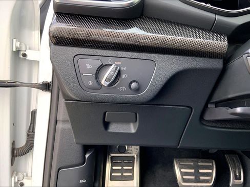 Used 2022 Audi SQ5 Premium Plus image 33