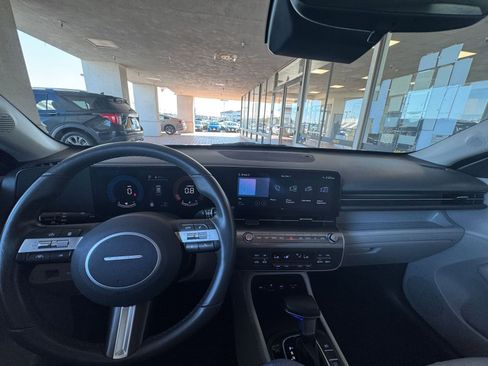 Used 2025 Hyundai Kona SEL image 33