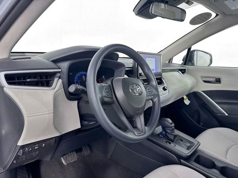 Used 2026 Toyota Corolla Cross L FWD image 15