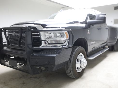 Used 2023 RAM 3500 Big Horn w/ Level B Equipment Group AWD/4WD image 1