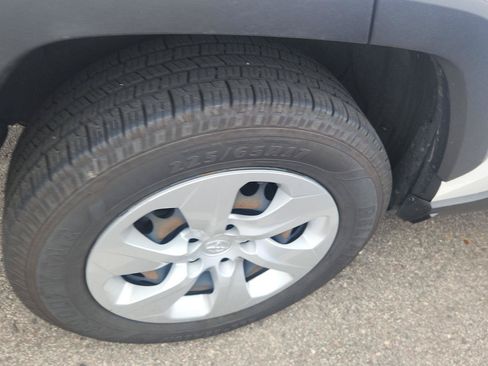 Used 2019 Toyota RAV4 LE w/ All Weather Liner Package FWD image 3