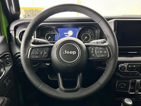 New 2025 Jeep Gladiator Sport image 25