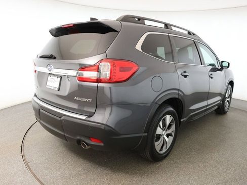 Used 2019 Subaru Ascent Premium image 4