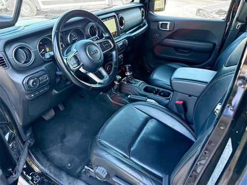 Used 2022 Jeep Wrangler Unlimited Rubicon 4xe image 25