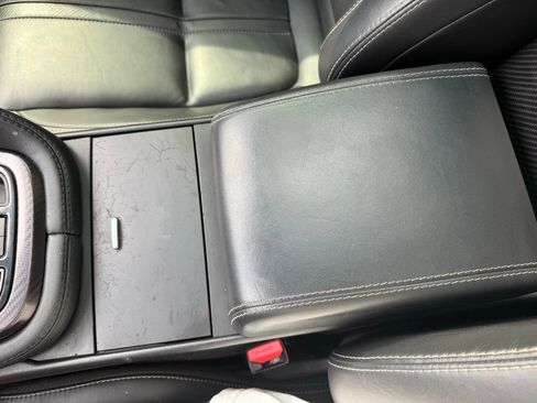 Used 2015 Jaguar F-TYPE R image 28