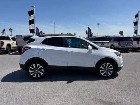 Used 2022 Buick Encore Preferred w/ Safety Package FWD image 4