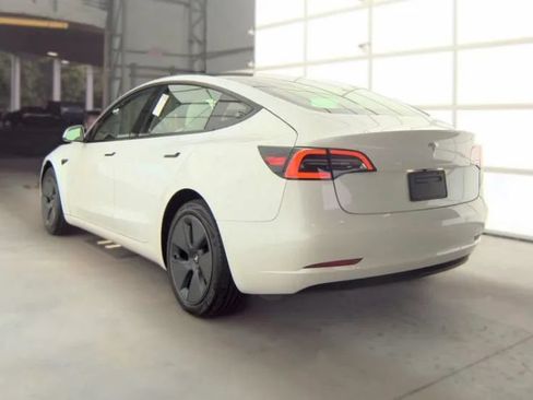 Used 2022 Tesla Model 3 Long Range AWD/4WD image 15