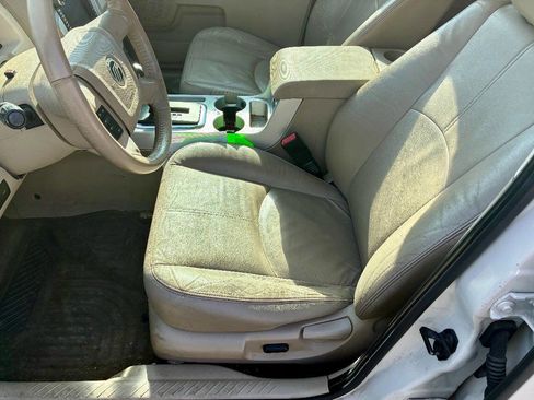 Used 2010 Mercury Mariner Premier image 16