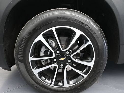 Used 2025 Chevrolet TrailBlazer LT AWD/4WD image 21