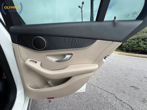 Used 2016 Mercedes-Benz C 300 Sedan w/ Premium 1 Package image 51