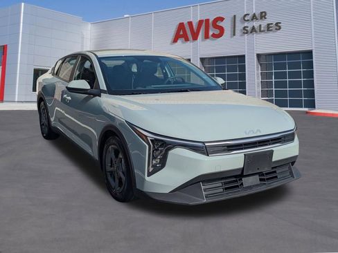 Used 2025 Kia K4 FWD image 3