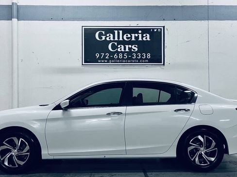 Used 2017 Honda Accord LX image 1